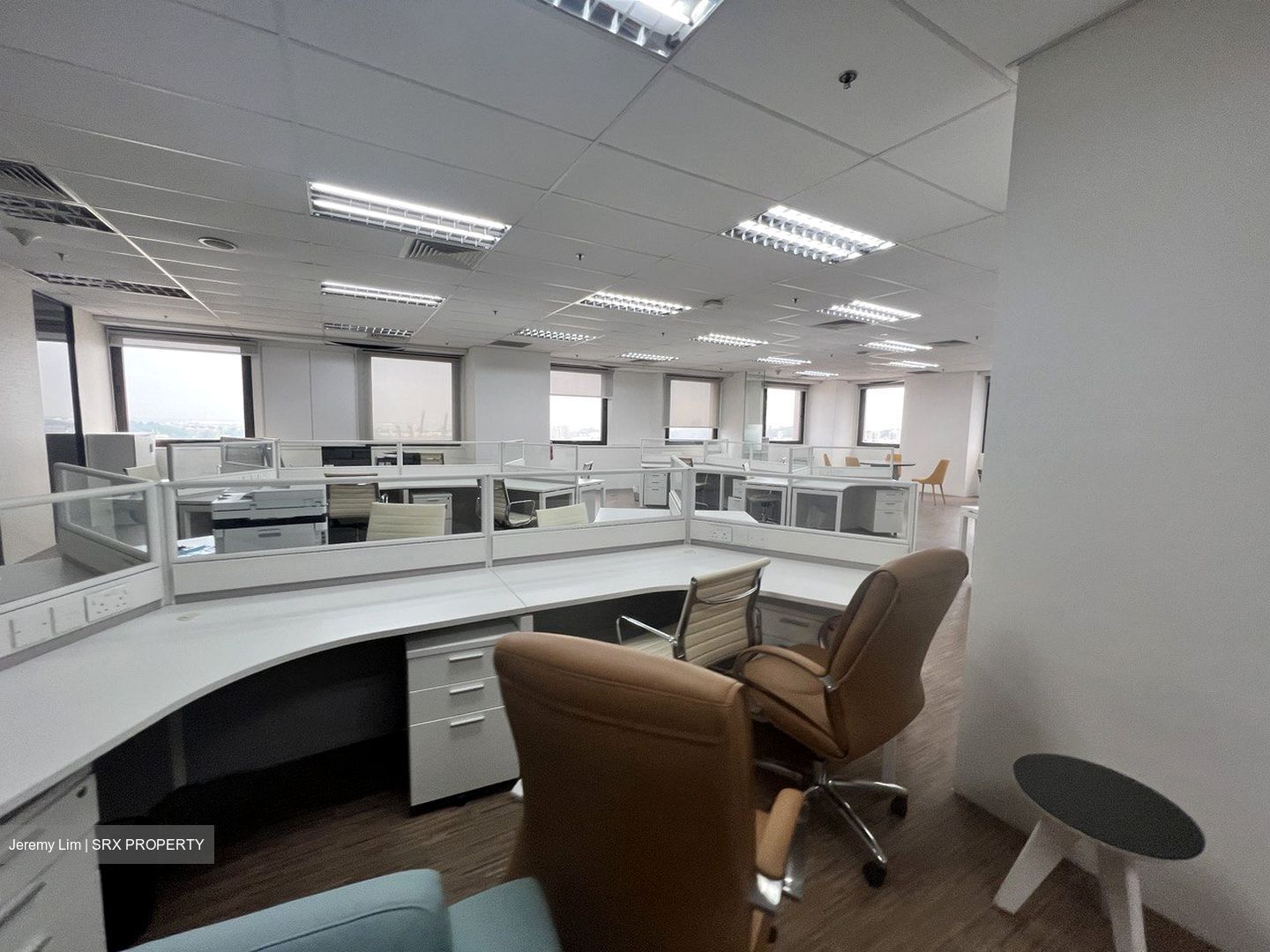 Lippo Centre (D2), Office #437340501